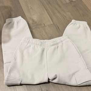 Aritzia Cargo Sweatpants